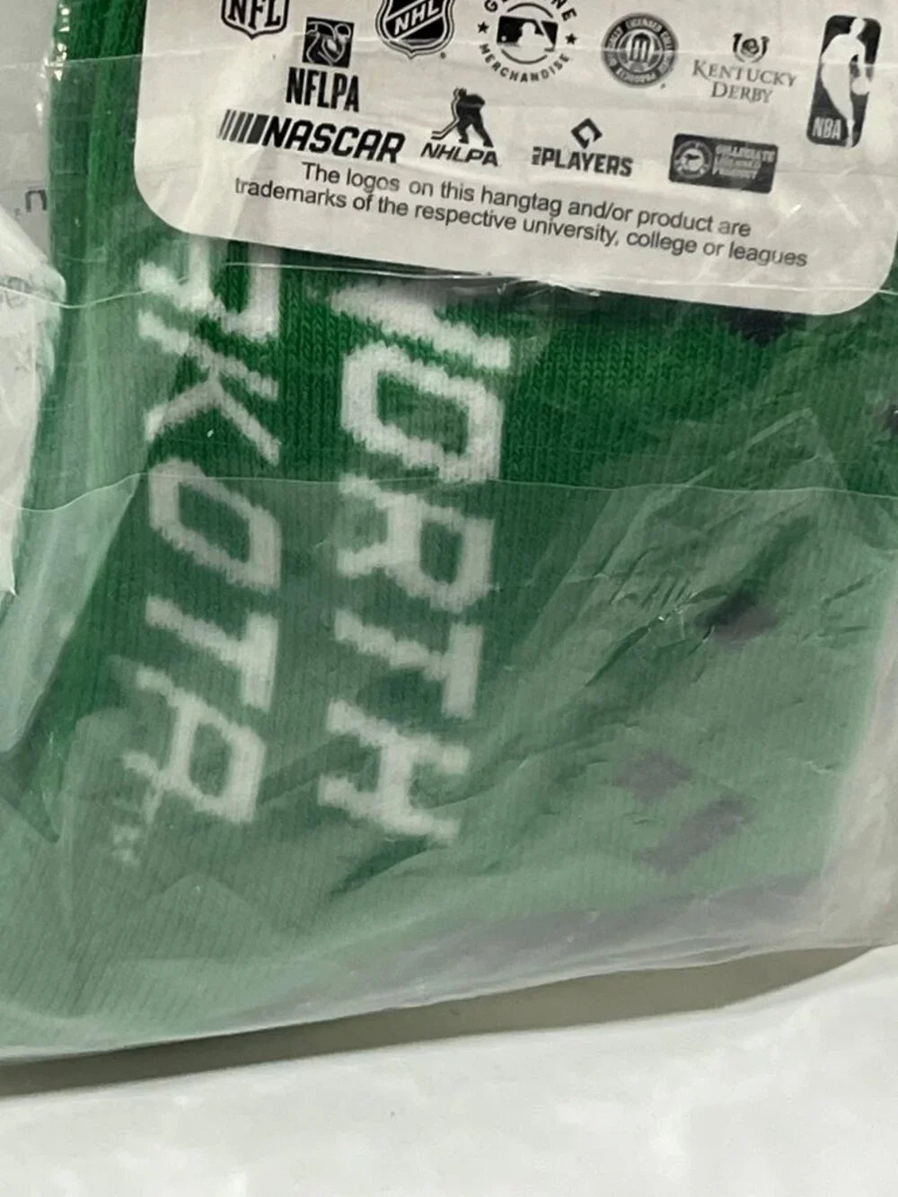 NEW For Bare Feet North Dakota University Fighting Hawks Youth Socks Size 13